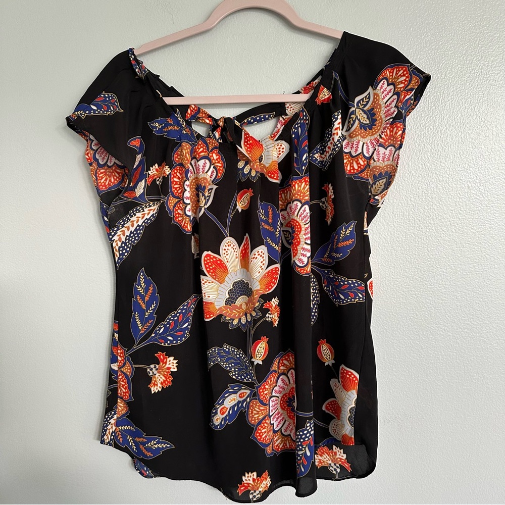 Lauren Conrad LC Floral Cap Sleeve Top Size Small